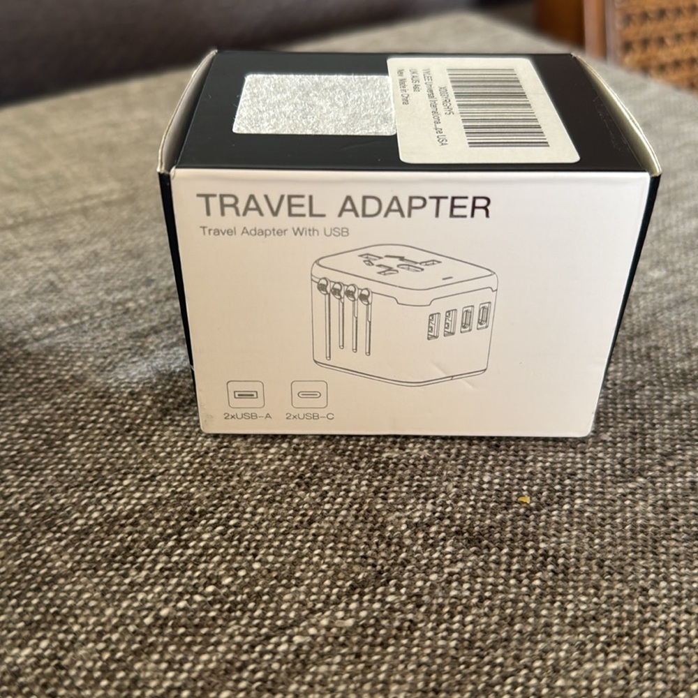 Travel Adapter - Picture 5 of 6